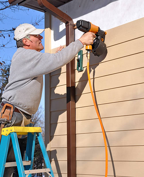 Siding Removal and Disposal in Farwell, TX